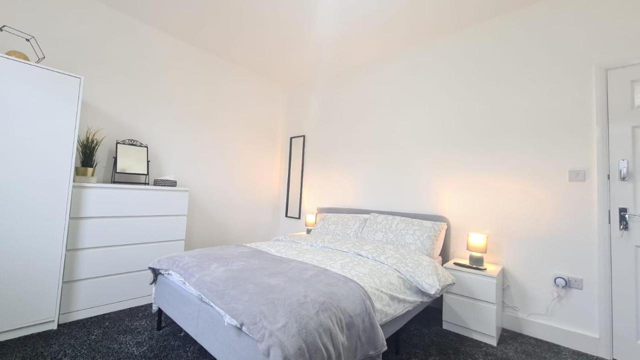 Spacious Private Room In Manor Park London Luaran gambar